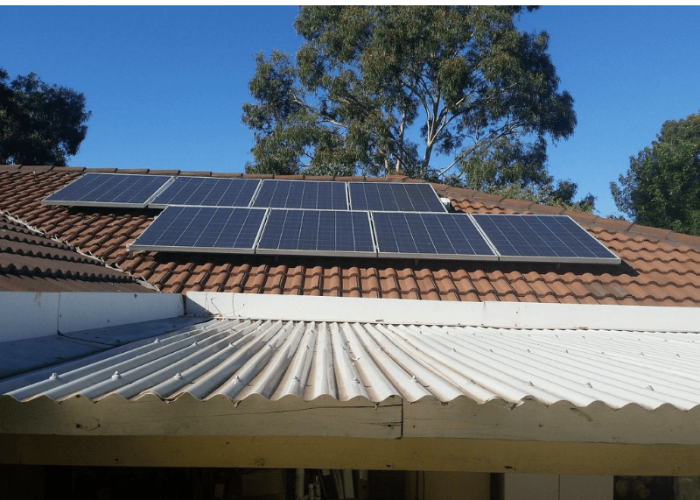 solar-panels-photovoltaic-cells-tiles-2685357 New